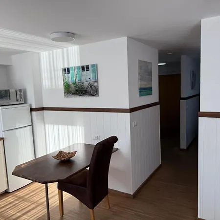 Schoene Aussicht Renoviert Бад-Фридрихсхалль