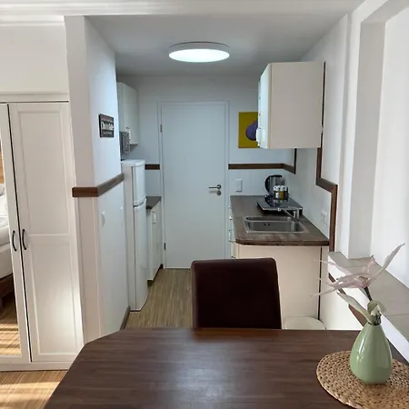 Schoene Aussicht Renoviert Отель 3*