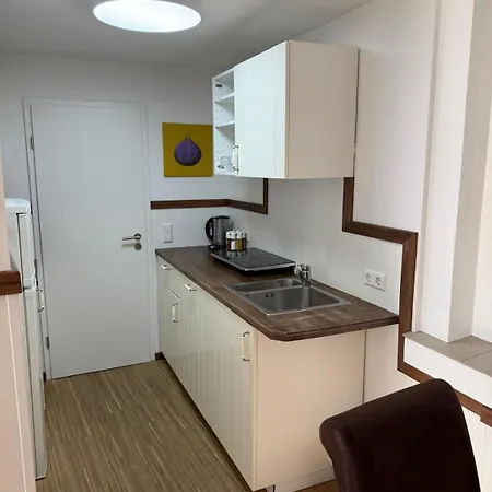 Отель Schoene Aussicht Renoviert 3*