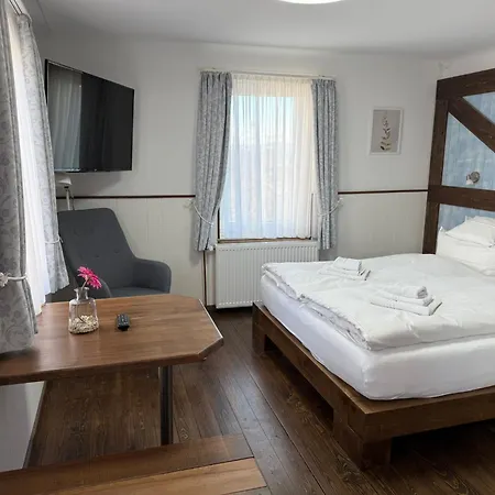 Schoene Aussicht Renoviert 3*