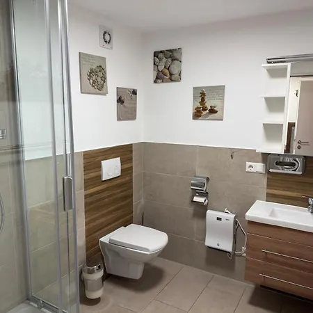 Schoene Aussicht Renoviert Отель 3*