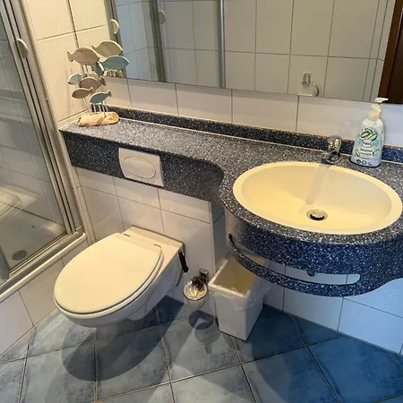 Schoene Aussicht Renoviert Отель