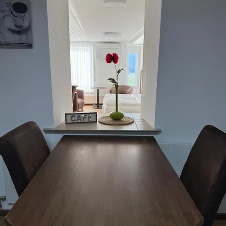 Schoene Aussicht Renoviert Бад-Фридрихсхалль