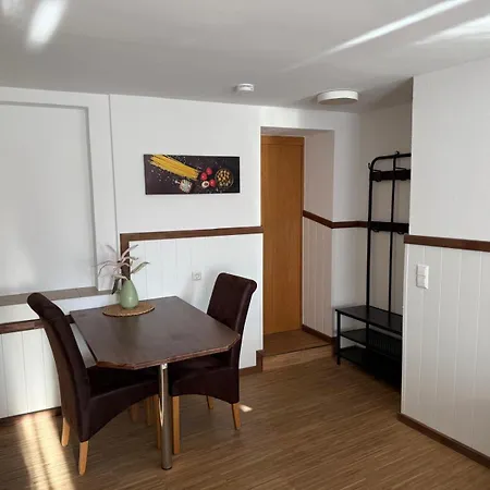 Отель Schoene Aussicht Renoviert 3*