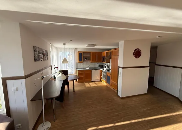 Hotel Schoene Aussicht 3*