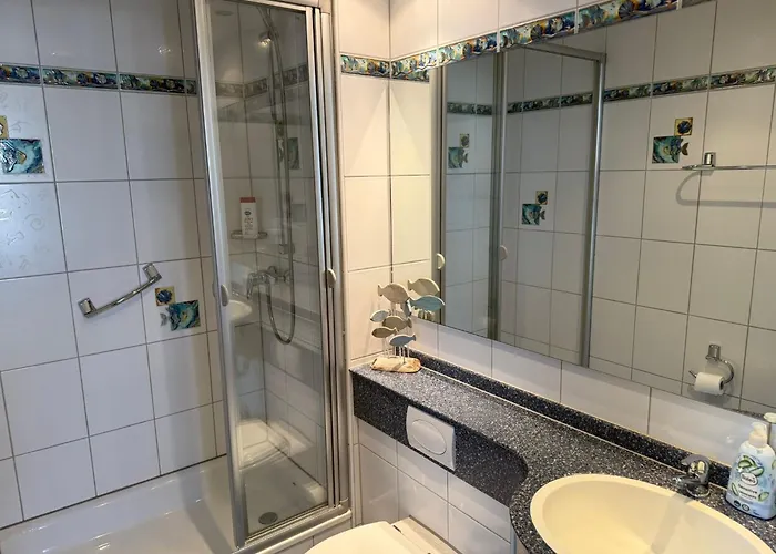 Hotel Schoene Aussicht 3*