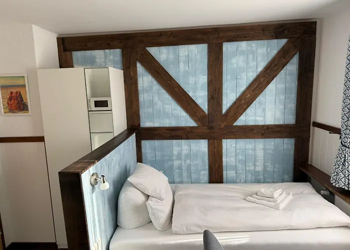 Hotel Schoene Aussicht 3*