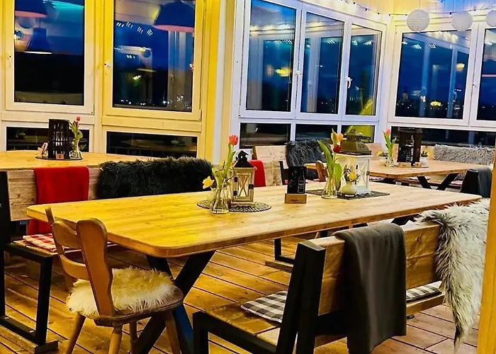 Hotel Schoene Aussicht 3*